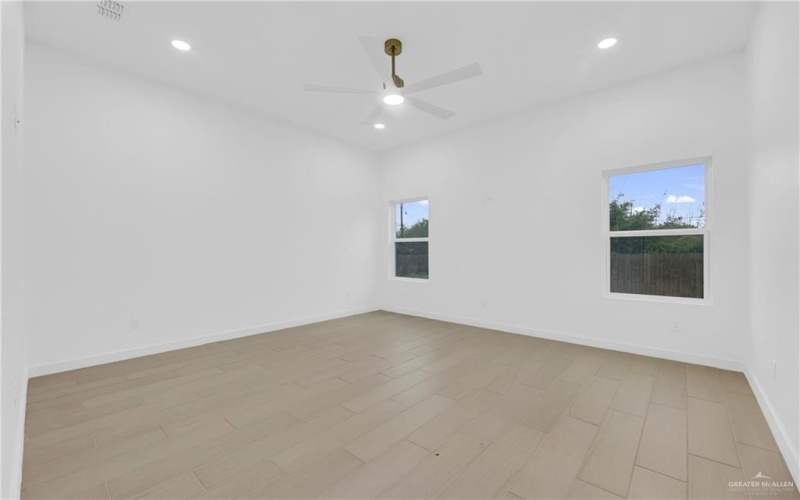 2827 Garman Street, Edinburg, TX 78542, 3 Bedrooms Bedrooms, ,2 BathroomsBathrooms,Residential,For Sale,2827 Garman Street,466142