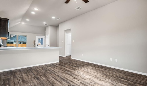 1212 Highgarden Drive, Navasota, TX 77868, 3 Bedrooms Bedrooms, ,2 BathroomsBathrooms,Residential,For Sale,1212 Highgarden Drive,25001629
