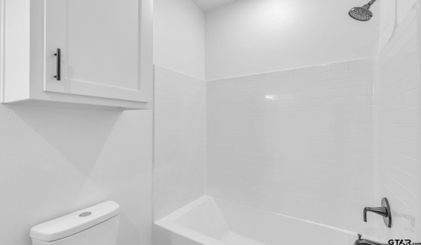 602 N Bois D Arc, Tyler, TX 75702, 3 Bedrooms Bedrooms, ,2 BathroomsBathrooms,Residential,For Sale,602 N Bois D Arc,25000130
