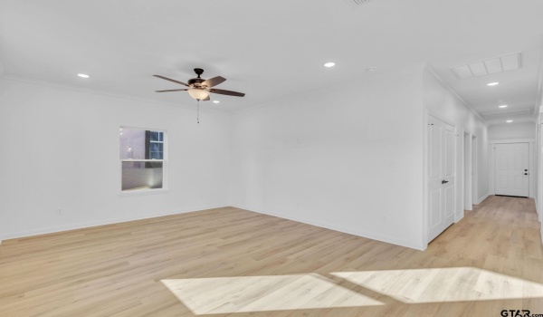602 N Bois D Arc, Tyler, TX 75702, 3 Bedrooms Bedrooms, ,2 BathroomsBathrooms,Residential,For Sale,602 N Bois D Arc,25000130