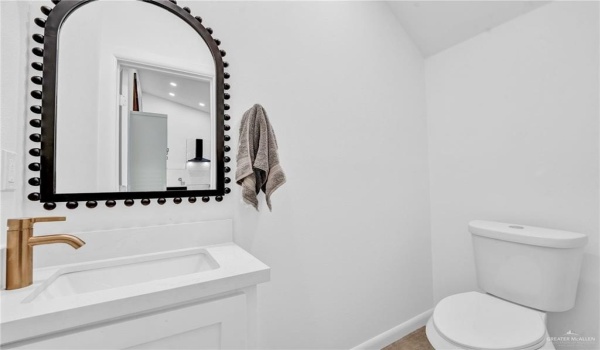 2609 Warbler Avenue, McAllen, TX 78504, 3 Bedrooms Bedrooms, ,2 BathroomsBathrooms,Residential,For Sale,2609 Warbler Avenue,466301