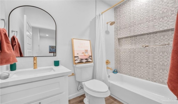 2609 Warbler Avenue, McAllen, TX 78504, 3 Bedrooms Bedrooms, ,2 BathroomsBathrooms,Residential,For Sale,2609 Warbler Avenue,466301