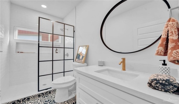 2609 Warbler Avenue, McAllen, TX 78504, 3 Bedrooms Bedrooms, ,2 BathroomsBathrooms,Residential,For Sale,2609 Warbler Avenue,466301