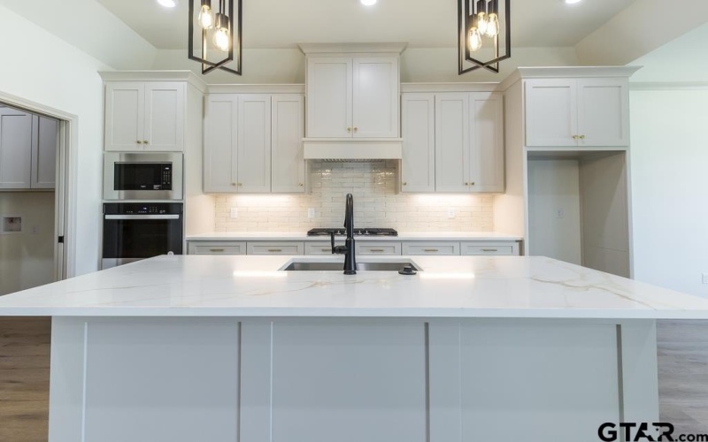 15078 High Country Acres Lane, Tyler, TX 75706, 3 Bedrooms Bedrooms, ,2 BathroomsBathrooms,Residential,For Sale,15078 High Country Acres Lane,25000445