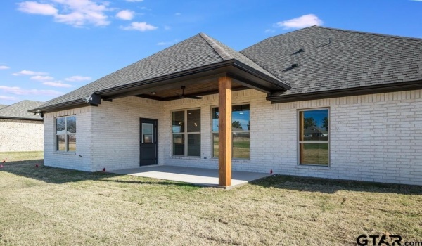 15092 High Country Acres Lane, Tyler, TX 75706, 3 Bedrooms Bedrooms, ,2 BathroomsBathrooms,Residential,For Sale,15092 High Country Acres Lane,25000446