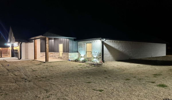 15092 High Country Acres Lane, Tyler, TX 75706, 3 Bedrooms Bedrooms, ,2 BathroomsBathrooms,Residential,For Sale,15092 High Country Acres Lane,25000446