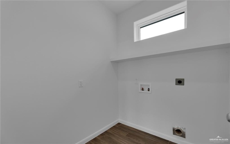 6104 N Playa Del Sol Street, Edinburg, TX 78542, 3 Habitaciones Habitaciones , ,2 BañosBaños,Residential,En Venta,6104 N Playa Del Sol Street,466339