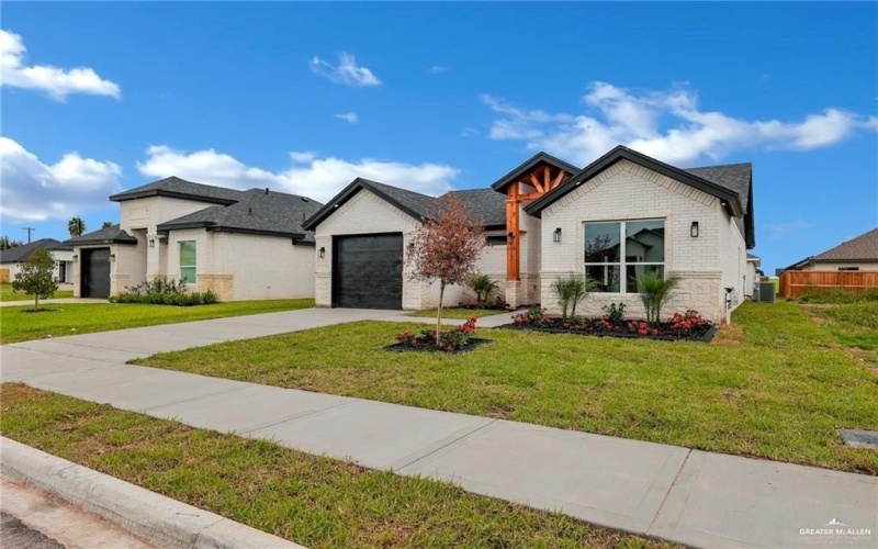 6104 N Playa Del Sol Street, Edinburg, TX 78542, 3 Habitaciones Habitaciones , ,2 BañosBaños,Residential,En Venta,6104 N Playa Del Sol Street,466339