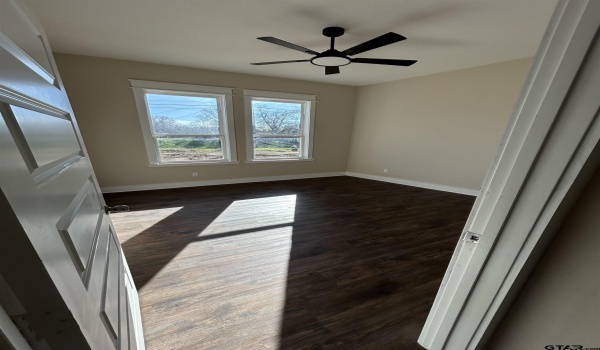 1109 W Front, Tyler, TX 75702, 4 Bedrooms Bedrooms, ,2 BathroomsBathrooms,Residential,For Sale,1109 W Front,25000621