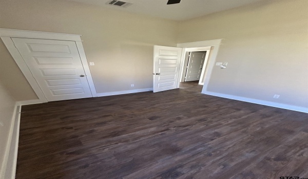 1109 W Front, Tyler, TX 75702, 4 Bedrooms Bedrooms, ,2 BathroomsBathrooms,Residential,For Sale,1109 W Front,25000621