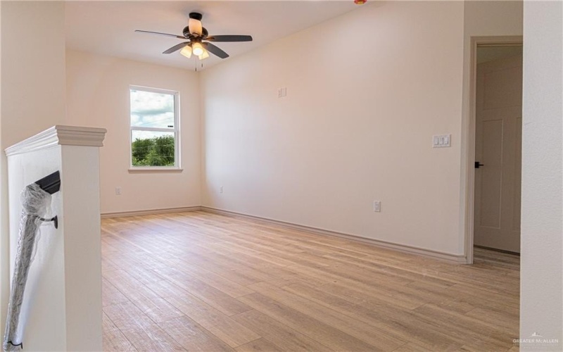2336 N Peking Street, McAllen, TX 78501, 3 Bedrooms Bedrooms, ,2 BathroomsBathrooms,Residential,For Sale,2336 N Peking Street,466372
