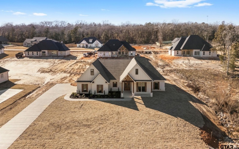 14572 Woodland Creek, Lindale, TX 75771, 4 Habitaciones Habitaciones , ,2 BañosBaños,Residential,En Venta,14572 Woodland Creek,25001316