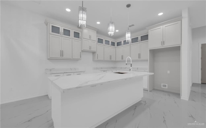 2317 N Woody Street, Edinburg, TX 78541, 3 Bedrooms Bedrooms, ,2 BathroomsBathrooms,Residential,For Sale,2317 N Woody Street,466433