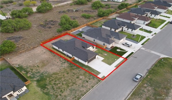 2304 N Revolution Street, Edinburg, TX 78541, 3 Bedrooms Bedrooms, ,2 BathroomsBathrooms,Residential,For Sale,2304 N Revolution Street,466435