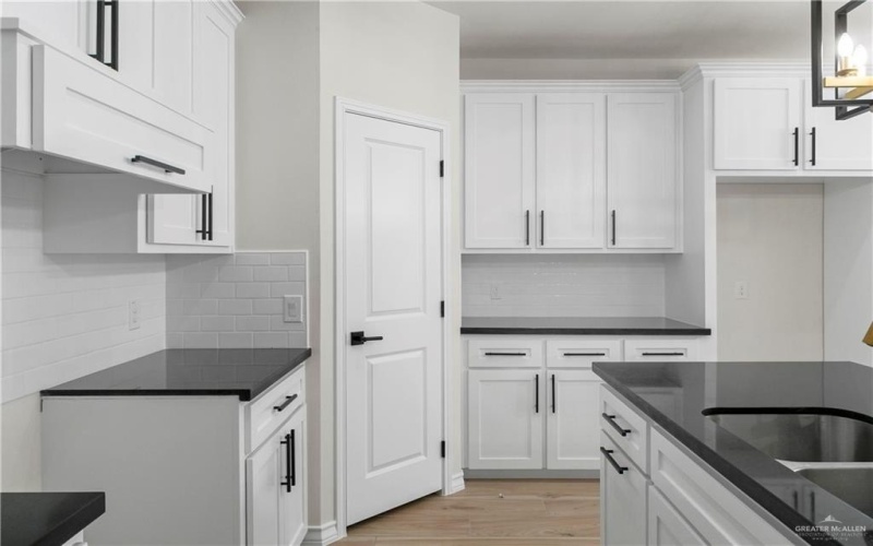 4309 Xenops Avenue, McAllen, TX 78504, 4 Habitaciones Habitaciones , ,2 BañosBaños,Residential,En Venta,4309 Xenops Avenue,466480