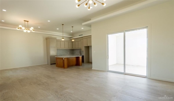 817 N Buxton Avenue, Edinburg, TX 78541, 4 Bedrooms Bedrooms, ,2 BathroomsBathrooms,Residential,For Sale,817 N Buxton Avenue,466524