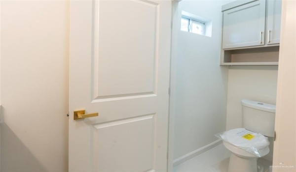 817 N Buxton Avenue, Edinburg, TX 78541, 4 Bedrooms Bedrooms, ,2 BathroomsBathrooms,Residential,For Sale,817 N Buxton Avenue,466524