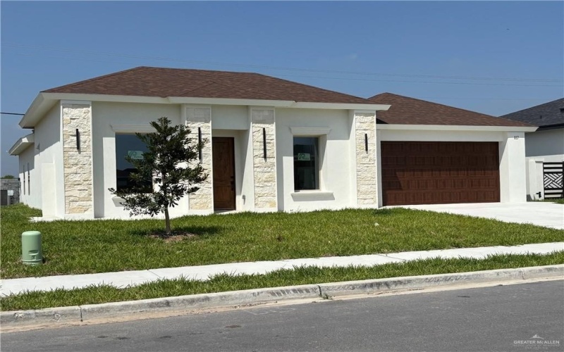 817 N Buxton Avenue, Edinburg, TX 78541, 4 Bedrooms Bedrooms, ,2 BathroomsBathrooms,Residential,For Sale,817 N Buxton Avenue,466524