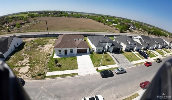817 N Buxton Avenue, Edinburg, TX 78541, 4 Bedrooms Bedrooms, ,2 BathroomsBathrooms,Residential,For Sale,817 N Buxton Avenue,466524