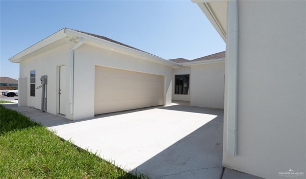 817 N Buxton Avenue, Edinburg, TX 78541, 4 Bedrooms Bedrooms, ,2 BathroomsBathrooms,Residential,For Sale,817 N Buxton Avenue,466524