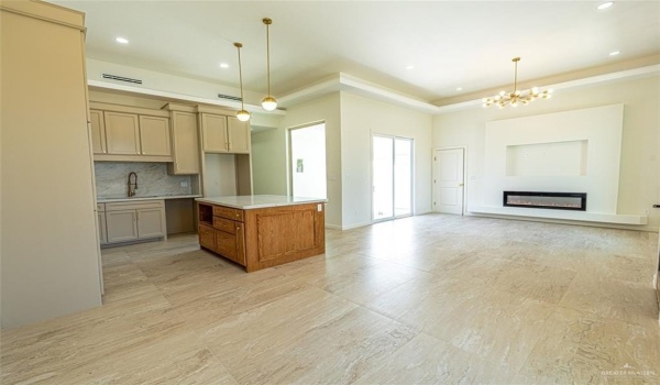 817 N Buxton Avenue, Edinburg, TX 78541, 4 Bedrooms Bedrooms, ,2 BathroomsBathrooms,Residential,For Sale,817 N Buxton Avenue,466524