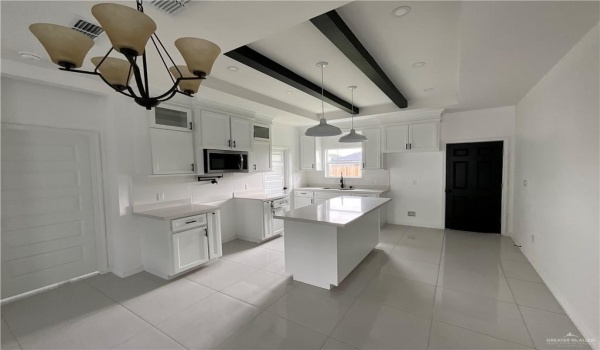 2819 Erasmo Drive, Weslaco, TX 78596, 4 Habitaciones Habitaciones , ,2 BañosBaños,Residential,En Venta,2819 Erasmo Drive,466566