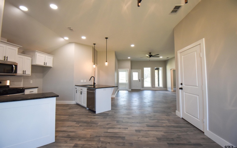17326 Crossing Cir, Lindale, TX 75771, 3 Habitaciones Habitaciones , ,2 BañosBaños,Residential,En Venta,17326 Crossing Cir,25001690