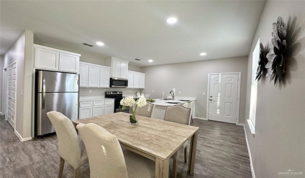 3302 Wolf Creek Avenue, McAllen, TX 78504, ,Residential Multi Family,For Sale,3302 Wolf Creek Avenue,466597