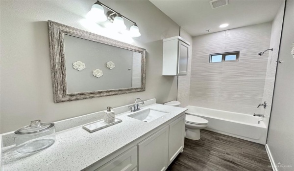 3302 Wolf Creek Avenue, McAllen, TX 78504, ,Residential Multi Family,For Sale,3302 Wolf Creek Avenue,466597
