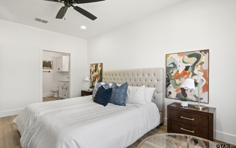 196 W 17th, Mount Pleasant, TX 75455, 3 Bedrooms Bedrooms, ,2 BathroomsBathrooms,Residential,For Sale,196 W 17th,25001701