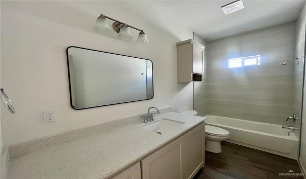 1308 Shavano Drive, Edinburg, TX 78541, ,Residential Multi Family,For Sale,1308 Shavano Drive,466603