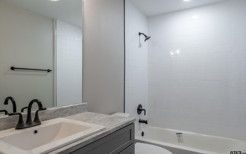 12107 Suite A CR 4404, LaRue, TX 75770, 3 Bedrooms Bedrooms, ,2 BathroomsBathrooms,Residential,For Sale,12107 Suite A CR 4404,25001733