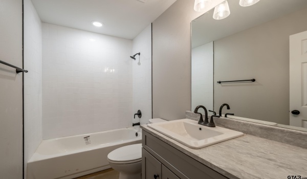 12107 Suite A CR 4404, LaRue, TX 75770, 3 Bedrooms Bedrooms, ,2 BathroomsBathrooms,Residential,For Sale,12107 Suite A CR 4404,25001733