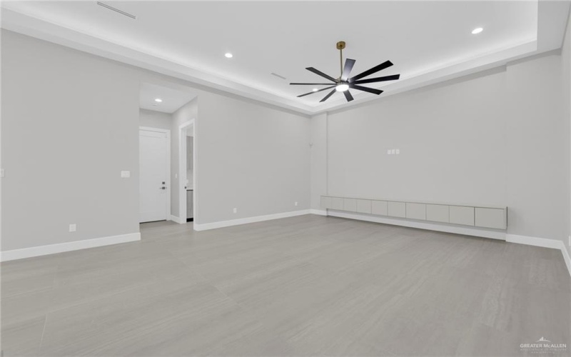 2700 W Chesterfield Avenue, Edinburg, TX 78539, 4 Bedrooms Bedrooms, ,3 BathroomsBathrooms,Residential,For Sale,2700 W Chesterfield Avenue,466616
