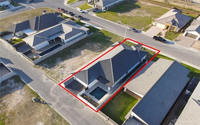 2700 W Chesterfield Avenue, Edinburg, TX 78539, 4 Bedrooms Bedrooms, ,3 BathroomsBathrooms,Residential,For Sale,2700 W Chesterfield Avenue,466616