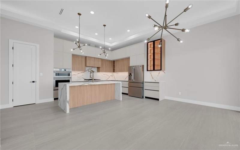 2700 W Chesterfield Avenue, Edinburg, TX 78539, 4 Bedrooms Bedrooms, ,3 BathroomsBathrooms,Residential,For Sale,2700 W Chesterfield Avenue,466616