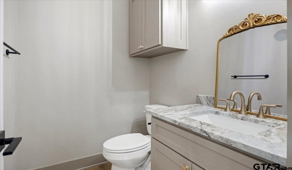 12181 Oak Grove Dr., Tyler, TX 75706, 4 Habitaciones Habitaciones , ,3 BañosBaños,Residential,En Venta,12181 Oak Grove Dr.,25001736