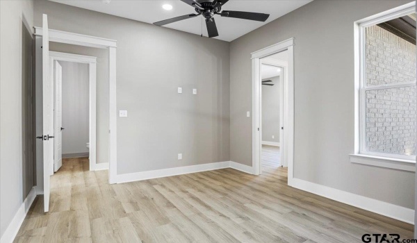 12181 Oak Grove Dr., Tyler, TX 75706, 4 Habitaciones Habitaciones , ,3 BañosBaños,Residential,En Venta,12181 Oak Grove Dr.,25001736