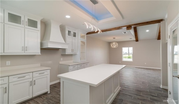 2326 Via Roma Road, Weslaco, TX 78596, 3 Bedrooms Bedrooms, ,2 BathroomsBathrooms,Residential,For Sale,2326 Via Roma Road,466761