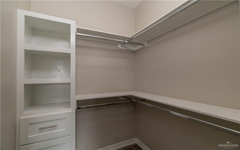 2326 Via Roma Road, Weslaco, TX 78596, 3 Bedrooms Bedrooms, ,2 BathroomsBathrooms,Residential,For Sale,2326 Via Roma Road,466761