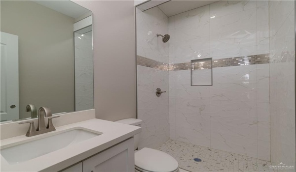 2326 Via Roma Road, Weslaco, TX 78596, 3 Bedrooms Bedrooms, ,2 BathroomsBathrooms,Residential,For Sale,2326 Via Roma Road,466761
