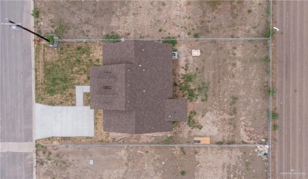 2326 Via Roma Road, Weslaco, TX 78596, 3 Bedrooms Bedrooms, ,2 BathroomsBathrooms,Residential,For Sale,2326 Via Roma Road,466761