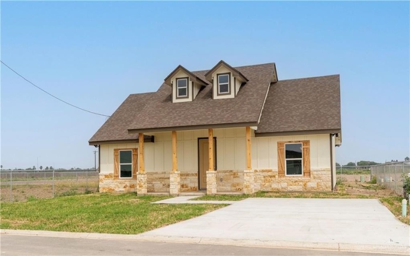 2326 Via Roma Road, Weslaco, TX 78596, 3 Bedrooms Bedrooms, ,2 BathroomsBathrooms,Residential,For Sale,2326 Via Roma Road,466761
