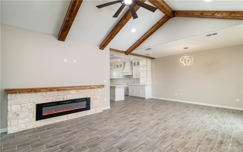 2326 Via Roma Road, Weslaco, TX 78596, 3 Bedrooms Bedrooms, ,2 BathroomsBathrooms,Residential,For Sale,2326 Via Roma Road,466761