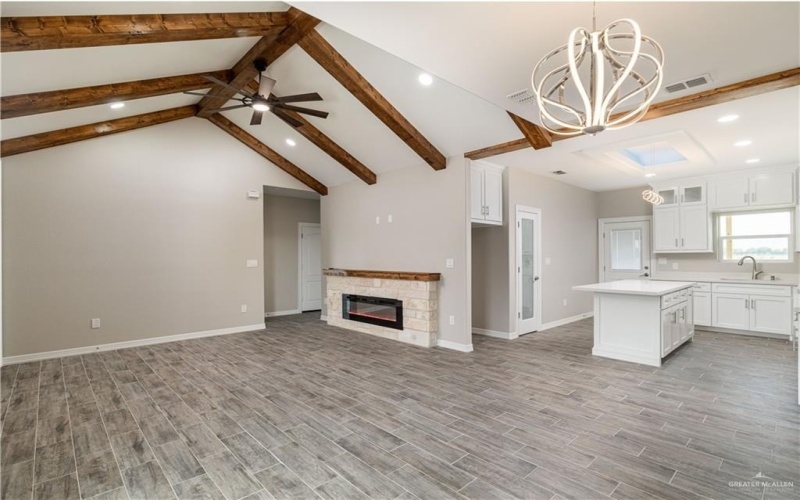 2326 Via Roma Road, Weslaco, TX 78596, 3 Bedrooms Bedrooms, ,2 BathroomsBathrooms,Residential,For Sale,2326 Via Roma Road,466761