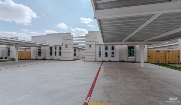 3021 Briggs Road, Weslaco, TX 78596, ,Residential Multi Family,En Venta,3021 Briggs Road,466855