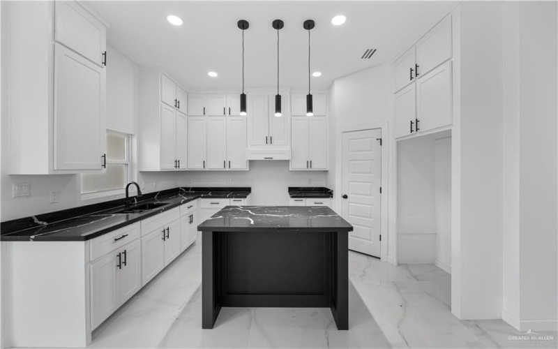 2909 Arboledas Drive, San Juan, TX 78589, 3 Habitaciones Habitaciones , ,2 BañosBaños,Residential,En Venta,2909 Arboledas Drive,466937