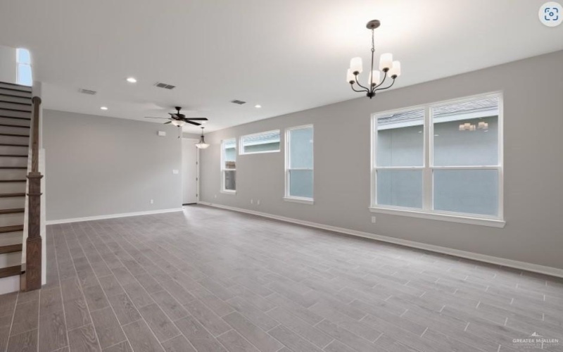 1424 Zurich Avenue, McAllen, TX 78504, 3 Habitaciones Habitaciones , ,2 BañosBaños,Residential,En Venta,1424 Zurich Avenue,467001