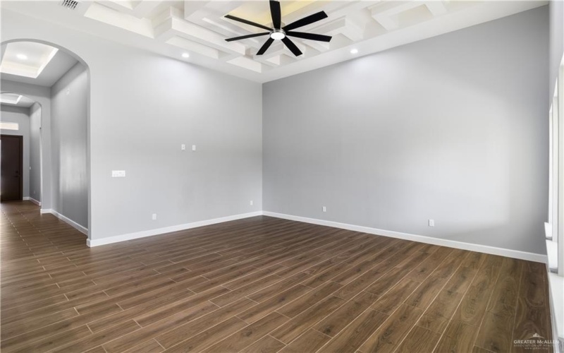 3000 N Alyna Avenue, Edinburg, TX 78541, 4 Bedrooms Bedrooms, ,2 BathroomsBathrooms,Residential,For Sale,3000 N Alyna Avenue,467057