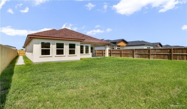 3000 N Alyna Avenue, Edinburg, TX 78541, 4 Bedrooms Bedrooms, ,2 BathroomsBathrooms,Residential,For Sale,3000 N Alyna Avenue,467057